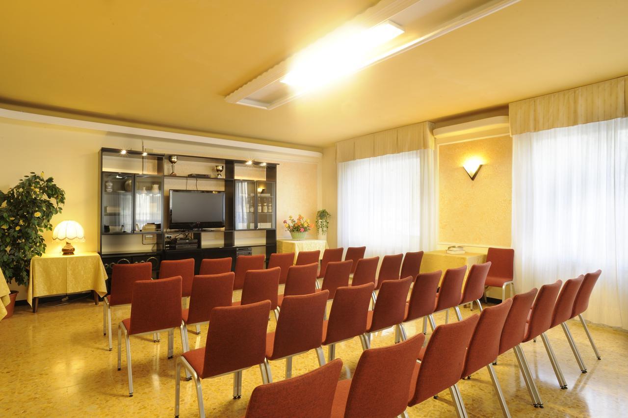 Hotel Curtis Centrale Alassio Exterior photo