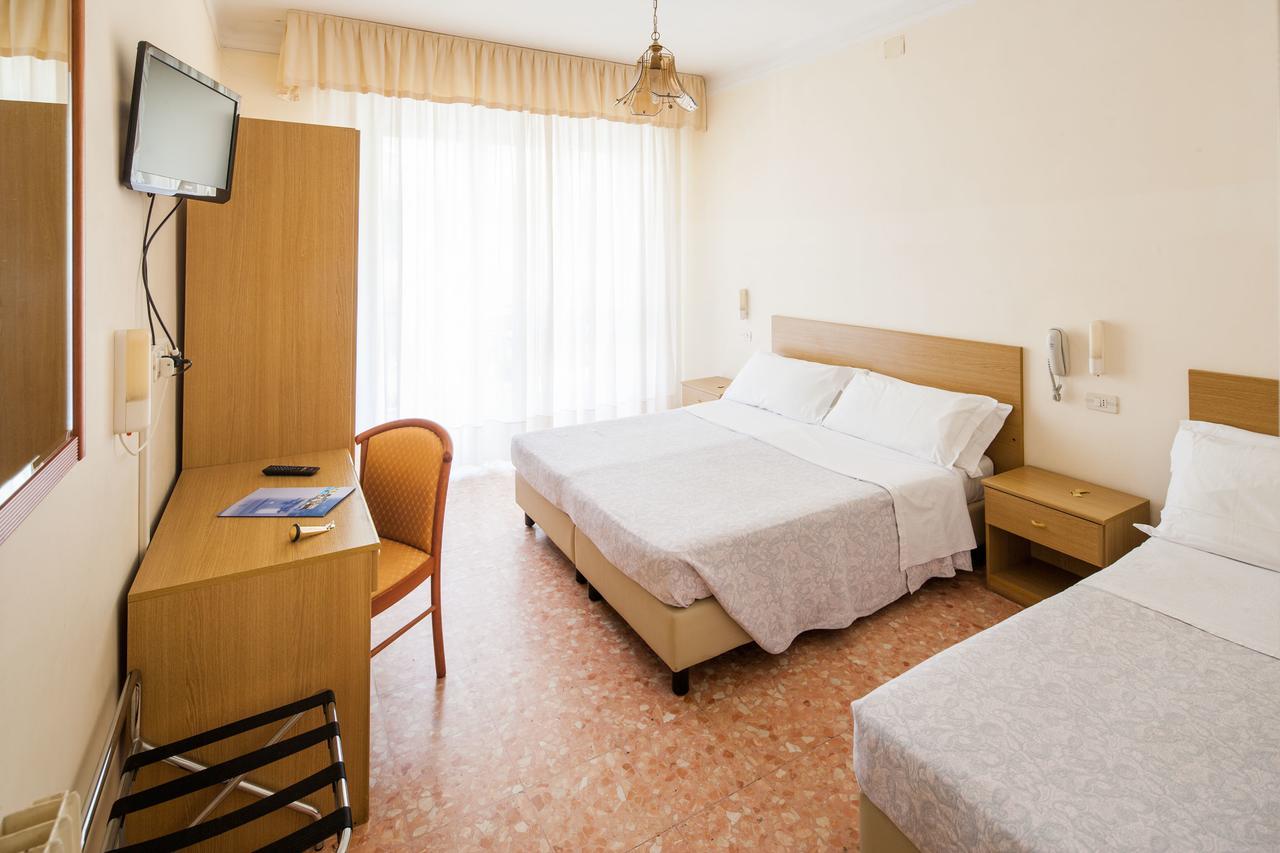 Hotel Curtis Centrale Alassio Room photo